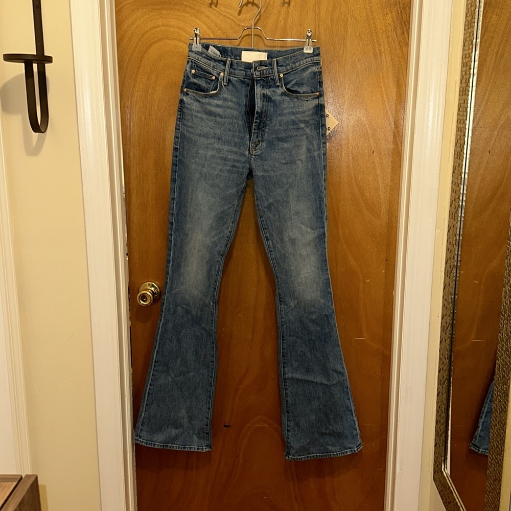 NWT MOTHER Weekender high-rise flared jeans